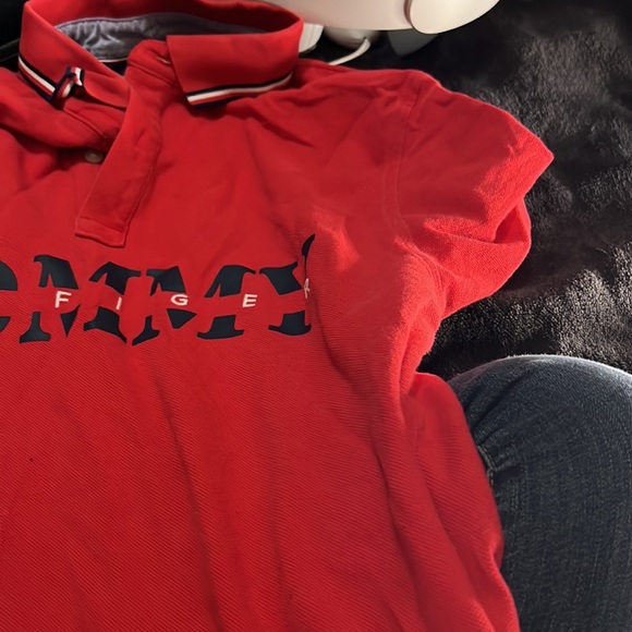 Tommy Hilfiger red t-shirt - Picture 3 of 4